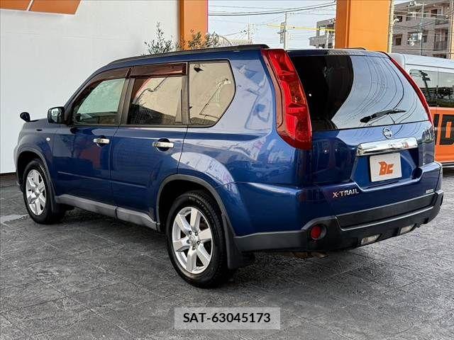 Nissan X-TRAIL 2009-07 8102932-12