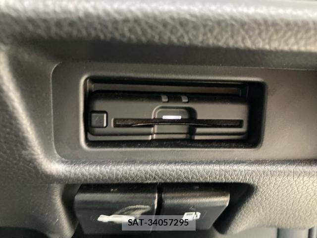 Nissan X-TRAIL 2019-09 8102896-25