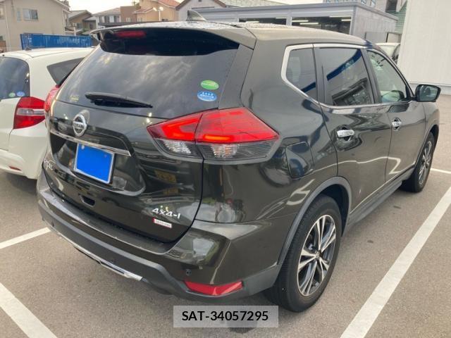 Nissan X-TRAIL 2019-09 8102896-2
