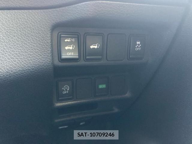 Nissan X-TRAIL 2016-05 8102922-16