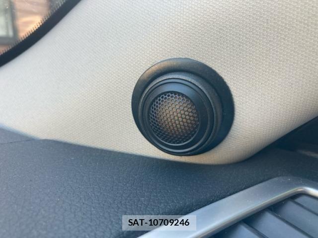 Nissan X-TRAIL 2016-05 8102922-17