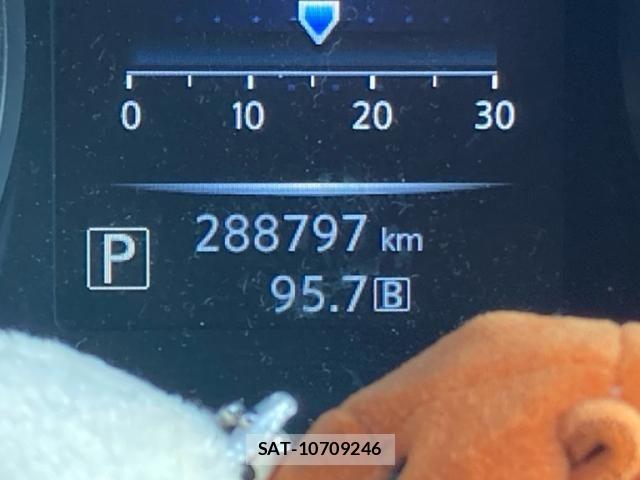 Nissan X-TRAIL 2016-05 8102922-0