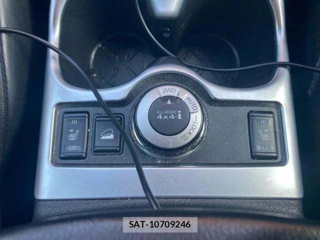 Nissan X-TRAIL 2016-05 8102922-18