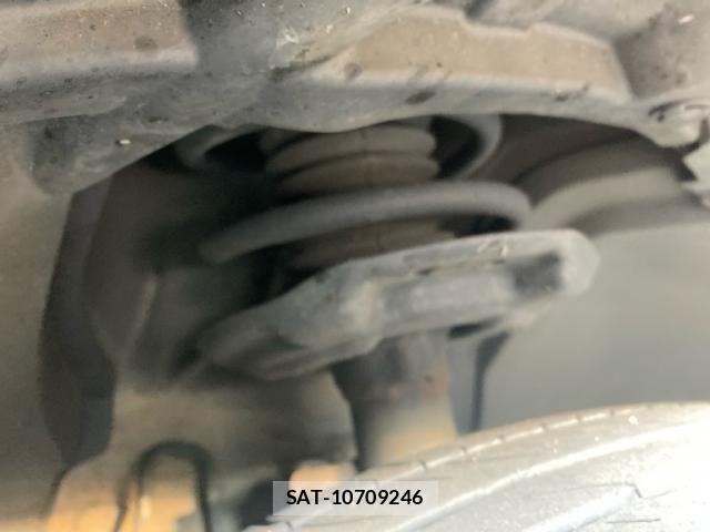 Nissan X-TRAIL 2016-05 8102922-6
