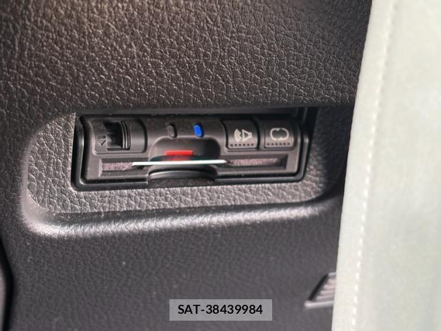 Nissan X-TRAIL 2010-06 8102918-14
