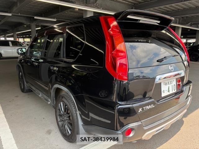 Nissan X-TRAIL 2010-06 8102918-4