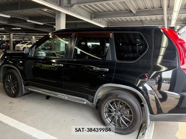 Nissan X-TRAIL 2010-06 8102918-5