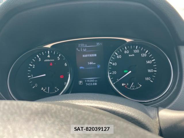 Nissan X-TRAIL 2015-12 8102911-11