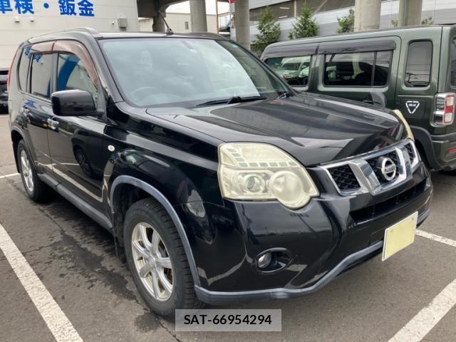 Nissan X-TRAIL 2010-08 8102920-3