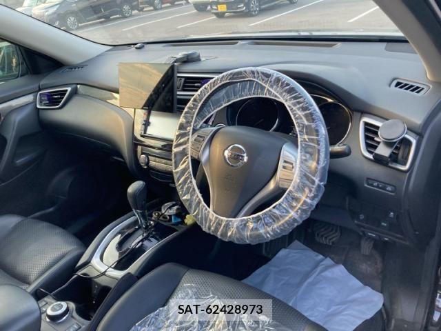 Nissan X-TRAIL 2014-04 8102917-9