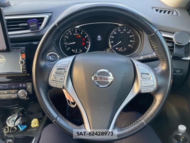 Nissan X-TRAIL 2014-04 8102917-14