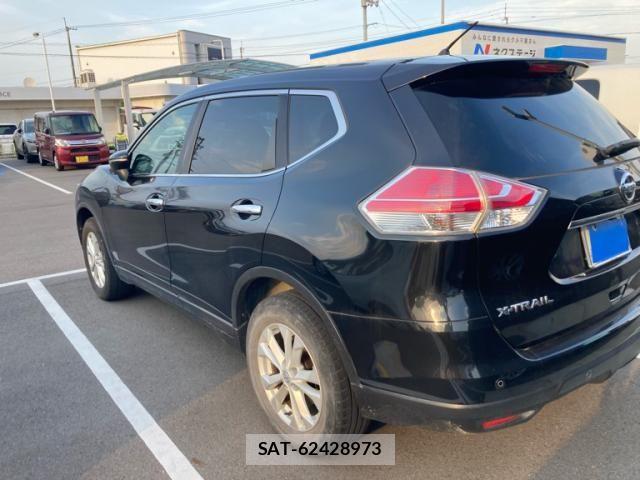 Nissan X-TRAIL 2014-04 8102917-3