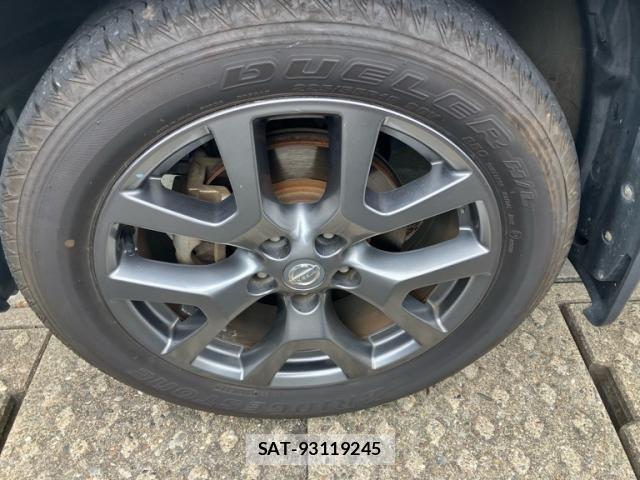 Nissan X-TRAIL 2014-04 8102916-9