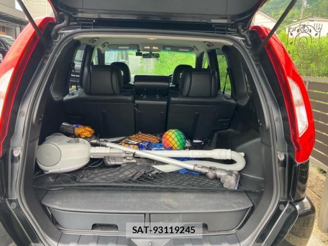 Nissan X-TRAIL 2014-04 8102916-12