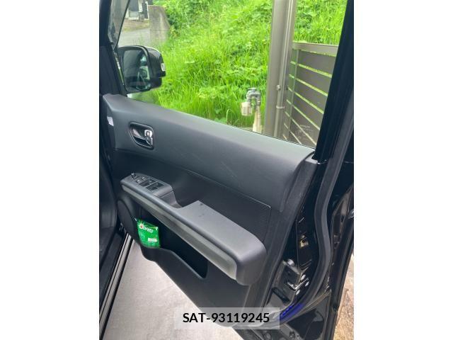 Nissan X-TRAIL 2014-04 8102916-15