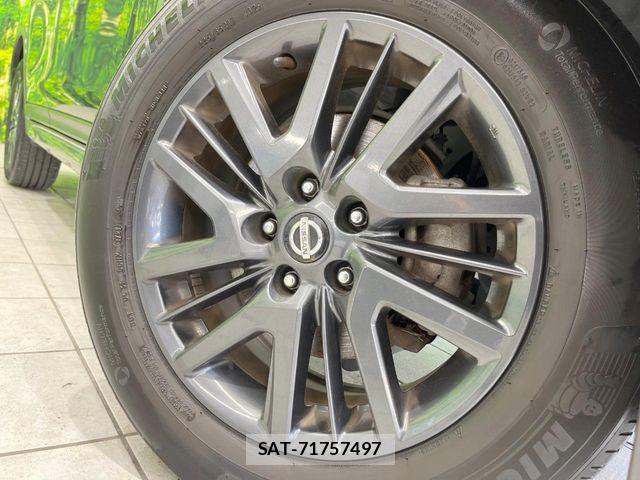 Nissan X-TRAIL 2016-04 8102898-12