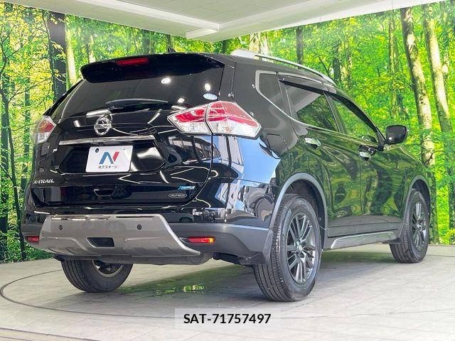 Nissan X-TRAIL 2016-04 8102898-16
