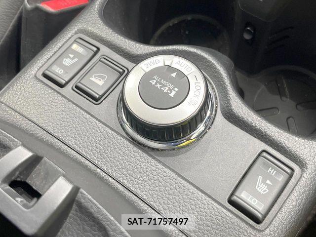 Nissan X-TRAIL 2016-04 8102898-5