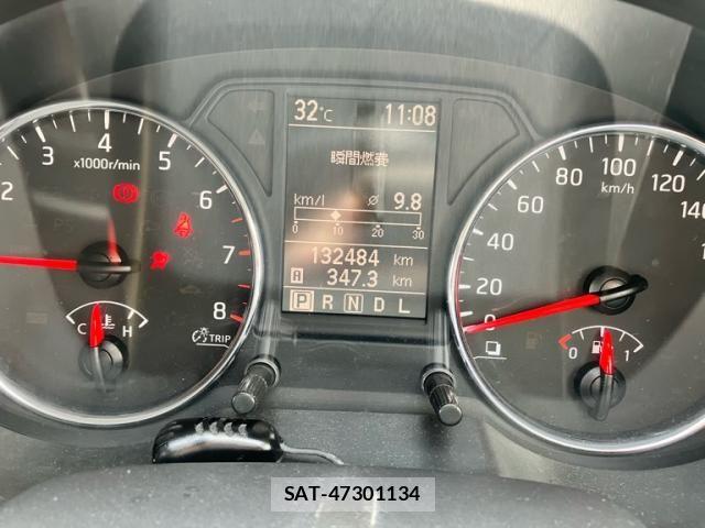 Nissan X-TRAIL 2012-03 8102921-10