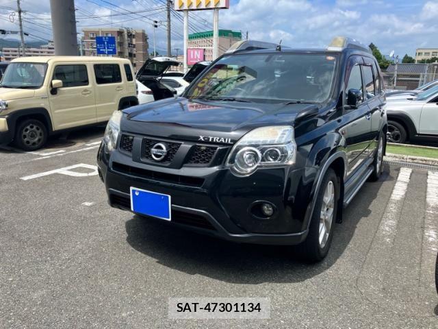 Nissan X-TRAIL 2012-03 8102921-1