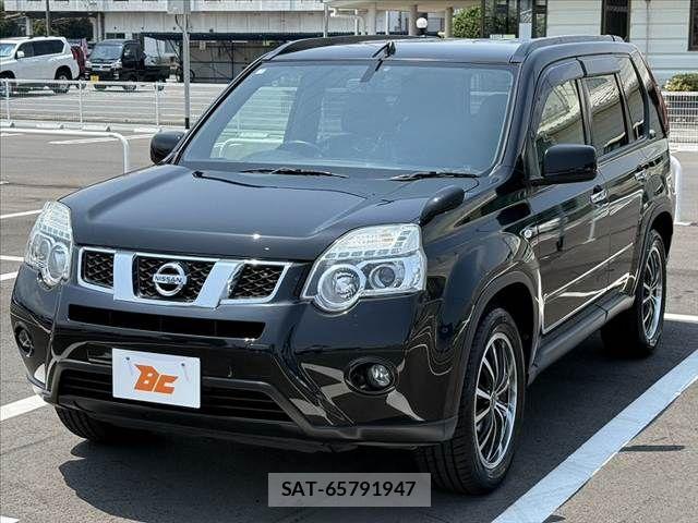 Nissan X-TRAIL 2013-03 8133144-9