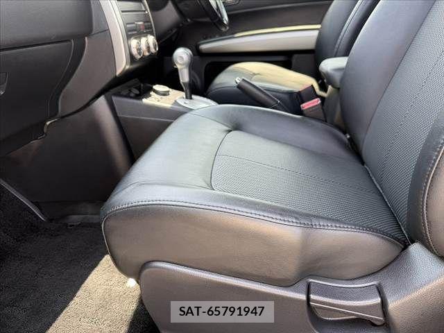 Nissan X-TRAIL 2013-03 8133144-16