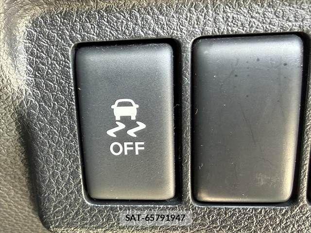 Nissan X-TRAIL 2013-03 8133144-29