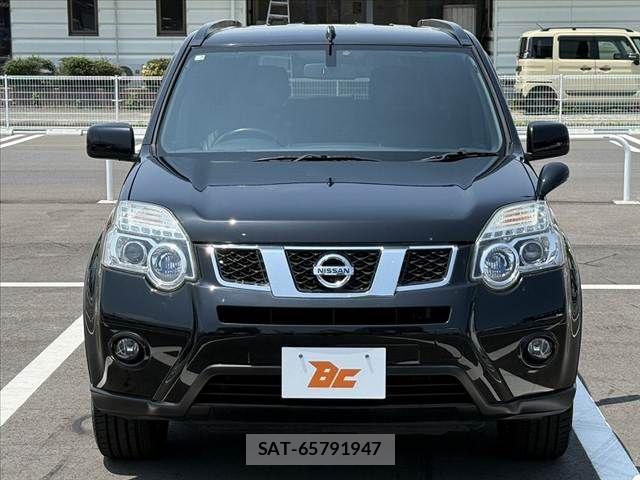 Nissan X-TRAIL 2013-03 8133144-8