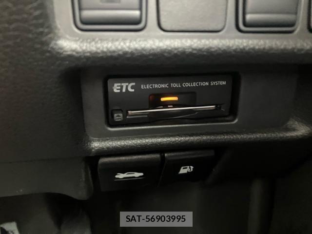 Nissan X-TRAIL 2016-03 8133152-18