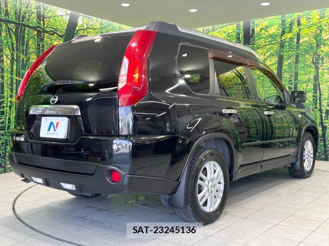 Nissan X-TRAIL 2011-11 8133151-16