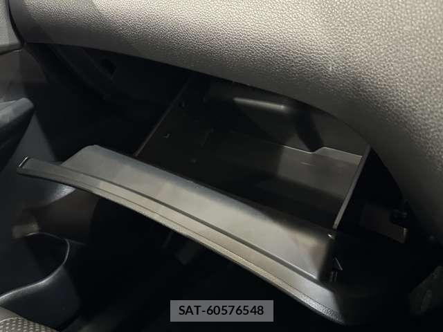 Nissan X-TRAIL 2014-04 8133142-25