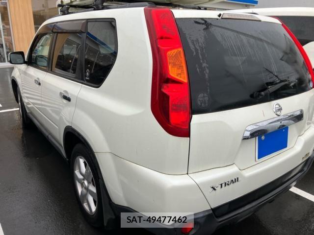 Nissan X-TRAIL 2010-01 8133158-2