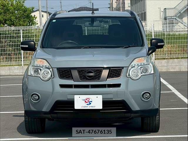 Nissan X-TRAIL 2013-03 8147063-11