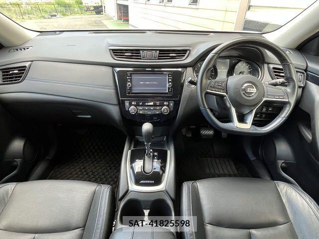 Nissan X-TRAIL 2019-03 8147053-1