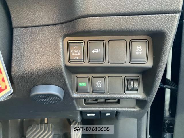 Nissan X-TRAIL 2022-02 8147057-12