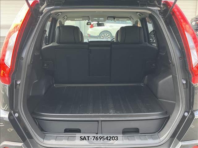 Nissan X-TRAIL 2012-03 8147061-12