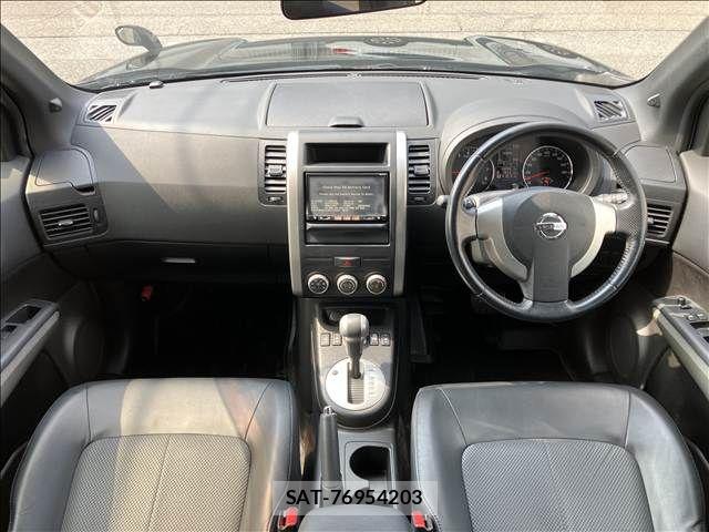 Nissan X-TRAIL 2012-03 8147061-2