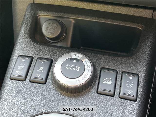 Nissan X-TRAIL 2012-03 8147061-3