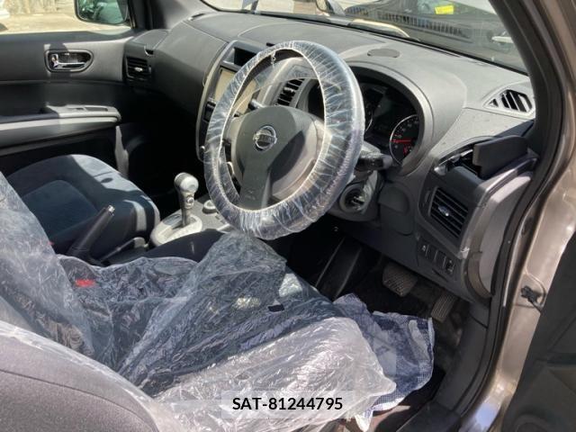 Nissan X-TRAIL 2010-09 8147066-9