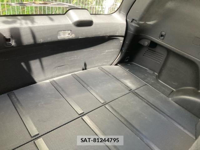 Nissan X-TRAIL 2010-09 8147066-12
