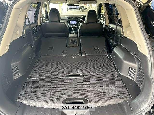 Nissan X-TRAIL 2018-09 8147059-11