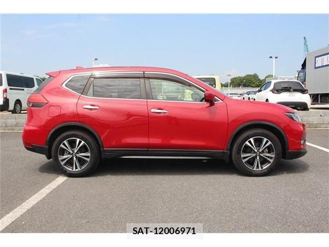 Nissan X-TRAIL 2017-09 8147060-14