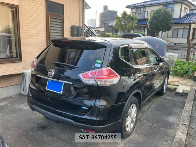 Nissan X-TRAIL 2015-05 8147065-1