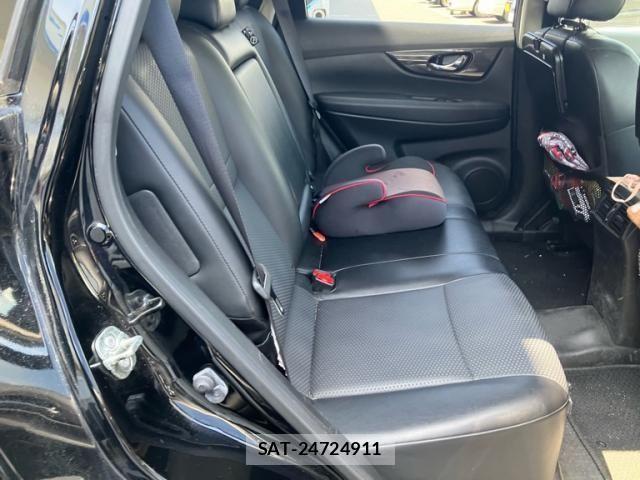 Nissan X-TRAIL 2018-03 8159580-13