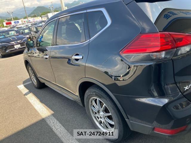 Nissan X-TRAIL 2018-03 8159580-6