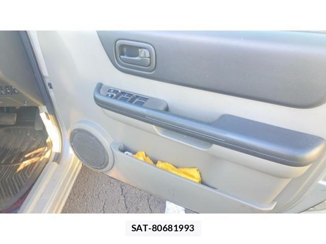 Nissan X-TRAIL 2003-06 8159583-9