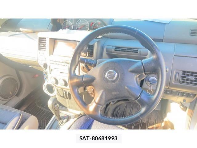 Nissan X-TRAIL 2003-06 8159583-14