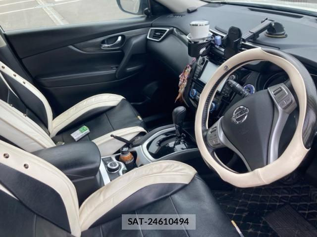 Nissan X-TRAIL 2017-06 8159578-16