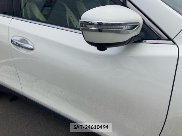 Nissan X-TRAIL 2017-06 8159578-2