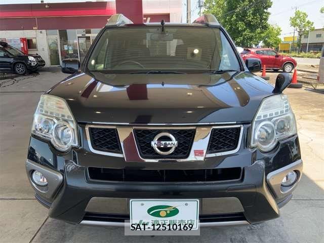 Nissan X-TRAIL 2013-02 8159579-2